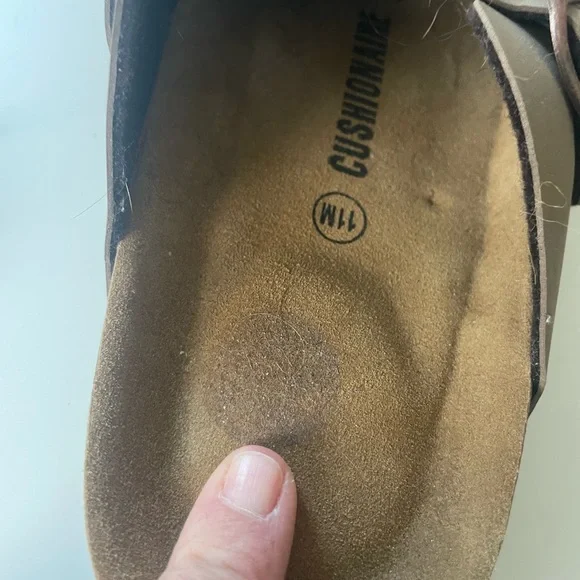 Brown Clogs - Picture 4 of 8